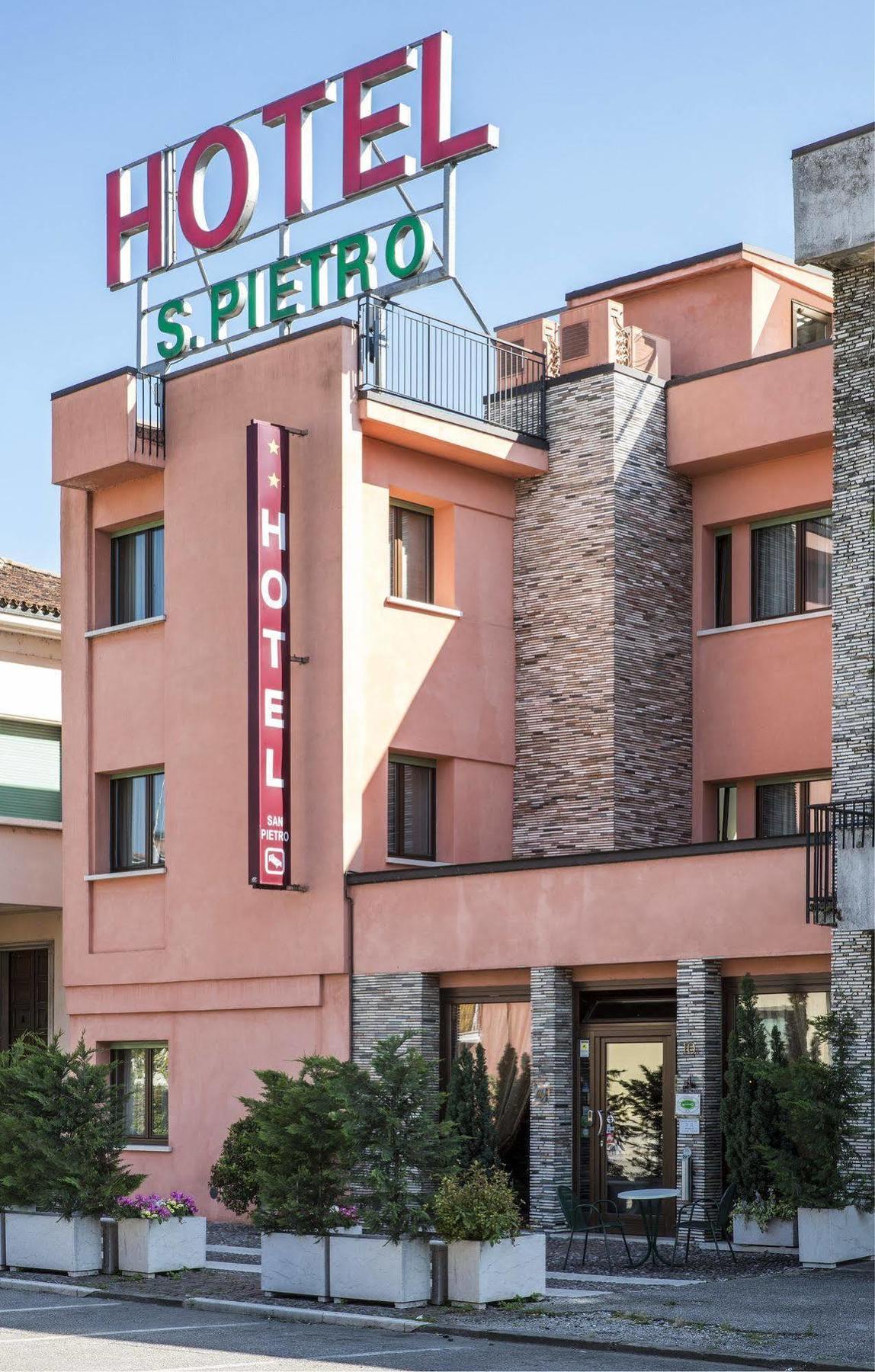 桑皮耶特洛酒店 维罗纳自由镇 外观 照片